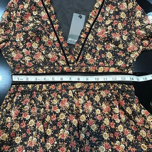 🆕‎ Nasty Gal I’ll be Bouquet black floral bell sleeve mini dress size 6 - Image 11