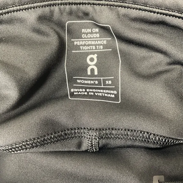 ON Running Womens Performance Tights 7/8 Black Size XS - Image 7