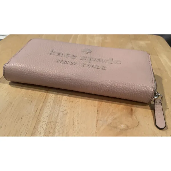 Kate Spade New York Pink Pebbled Leather Zip Around Wallet Clutch Logo - Image 2