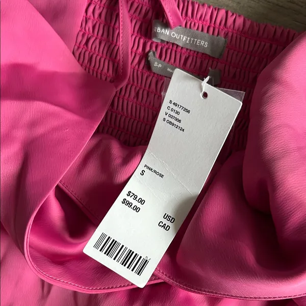 Urban Outfitters Elegant Pink Sleeveless Dress - Image 3