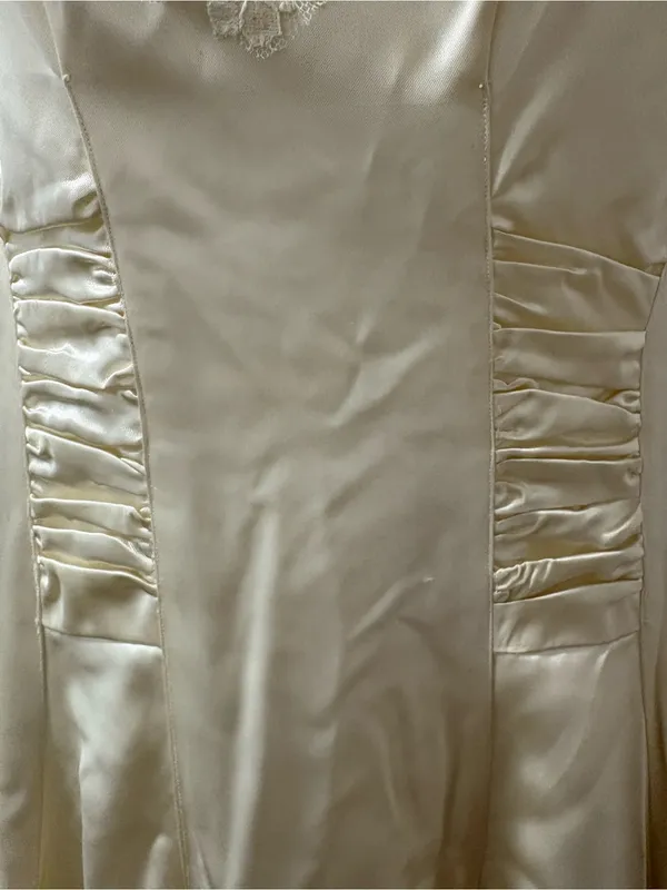 1940s ruched front wedding dress - Image 4
