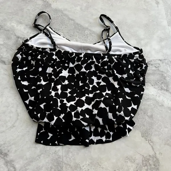 Aqua Green‎ Brand Womens Tankini Swim Bikini Top Black Size Medium M - Image 2