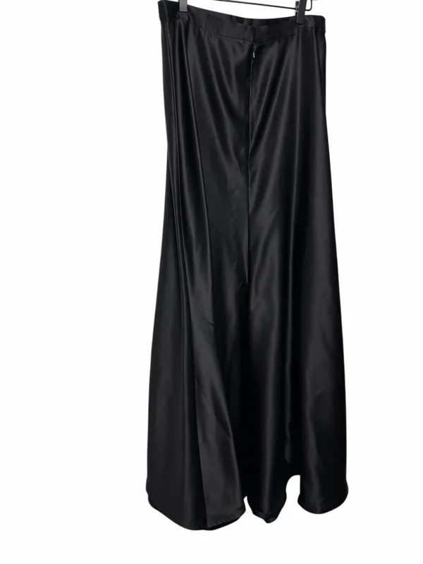 TADASHI SHOJI Black Satin Maxi Skirt - Image 4