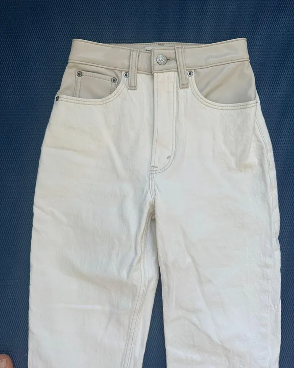 Abercrombie 90s Straight Ultra High Rise Jeans - Image 2