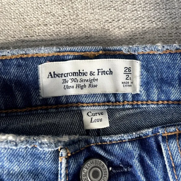 Abercrombie Fitch 90s Straight Ultra High Rise Jeans Distressed‎ Size 26 - Image 3