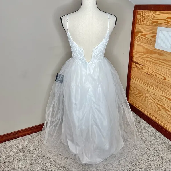 Lulus Graceful Beauty White 3D Floral Tulle Sleeveless Maxi Dress XS NWT - Image 3