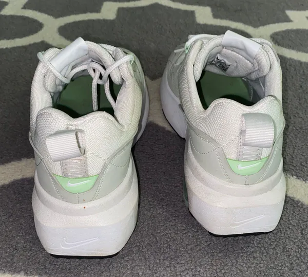 Nike Women’s Air Max Verona - Image 3