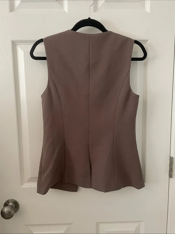 KOOKAI Ariel Crew Vest in Nestle Size 6 New With New With Tags Tic Tok Favorite - Image 4