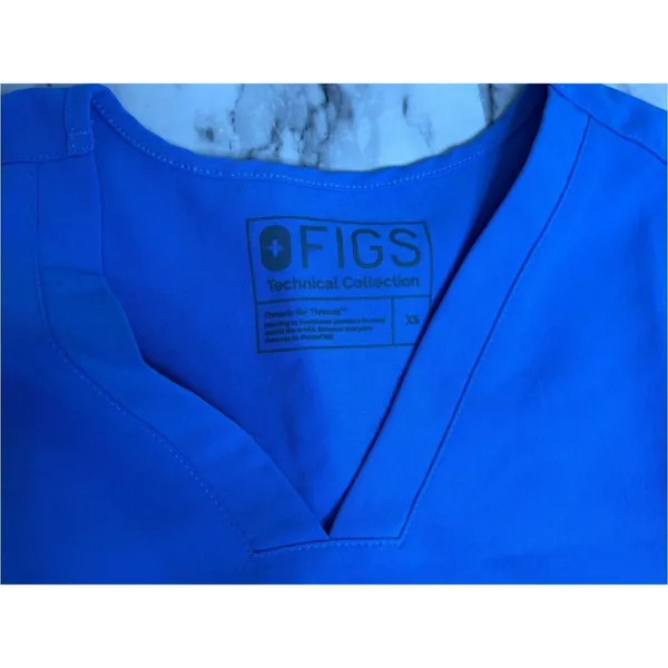 Figs Women’s V-Neck Scrub Top Blue shirt size XS - Image 5