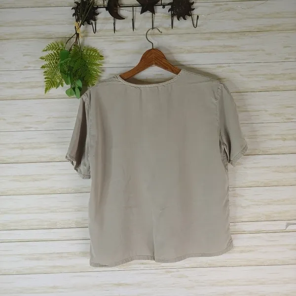 Focus Casual Life Taupe Boxy Lagenlook Minimalist Tee - Image 4