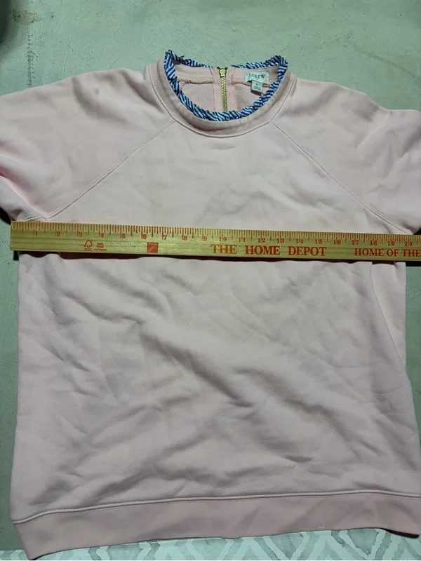 J. Crew Pink Crewneck Sweatshirt with Blue Trim large - Image 9