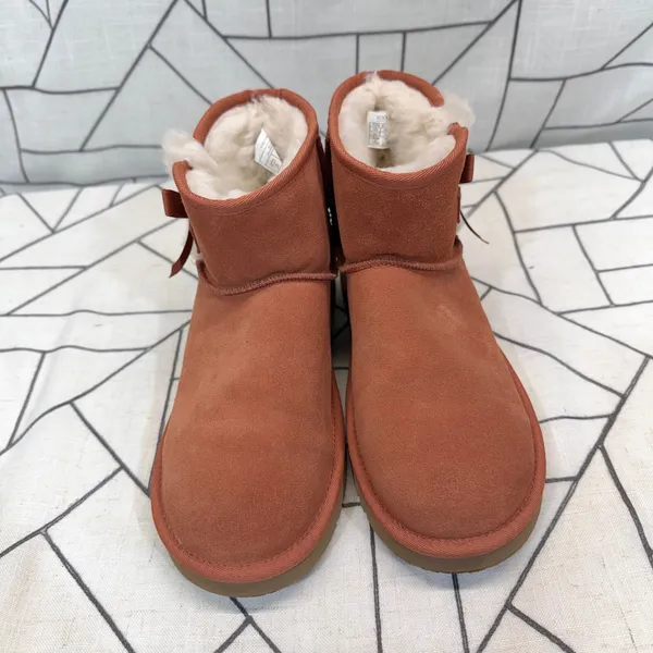 Koolaburra by UGG Victoria Mini Boot Size 9 Burnt Henna Suede Bow 1114731‎ - Image 3