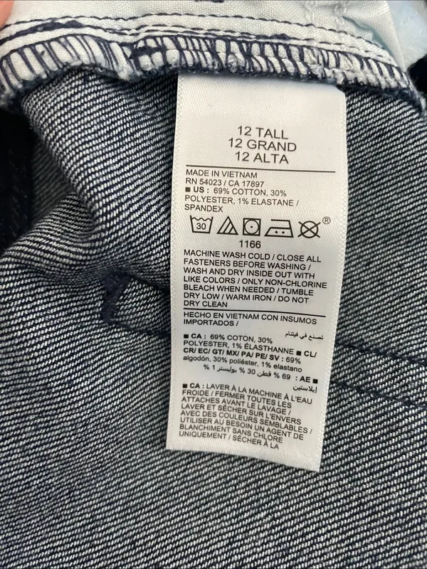 Old Navy High-Waisted Wow Wide-Leg Jeans Size 12 Tall - Image 16