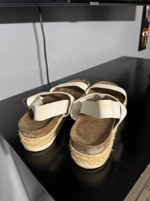 sandals White Size 10 - Image 2