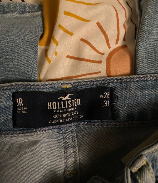 Hollister Bell Bottom Jeans - Image 3