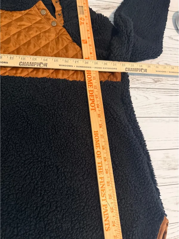 Natural Reflections Women’s XL Black Sherpa Fleece Pullover Quilted Snap Neck - Image 8