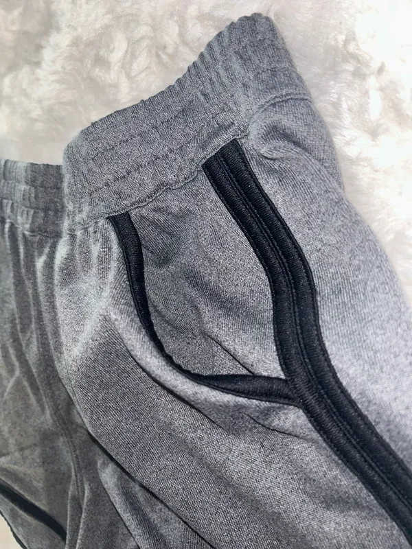 Grey Under Armour Shorts with Pockets - Image 3