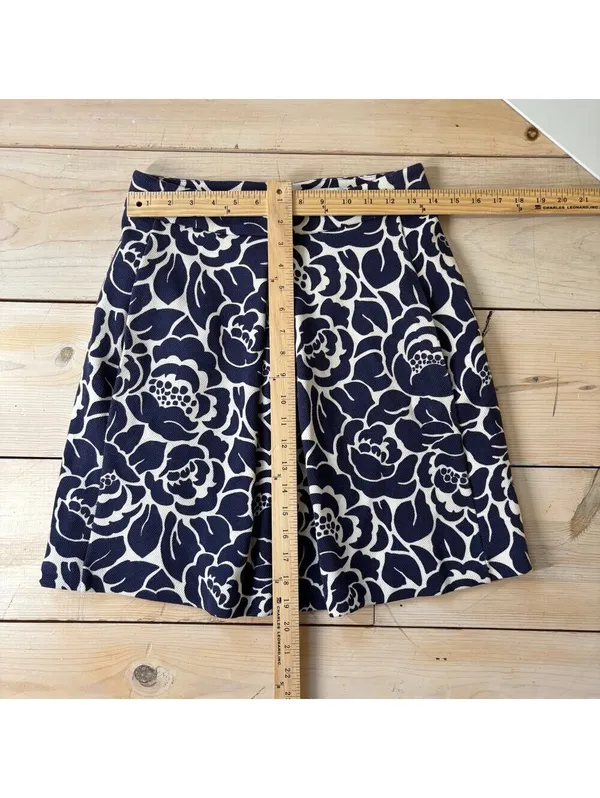 Boden EUC Women's Floral A-Line Ponte Blue White Skirt Size 4R - Image 6