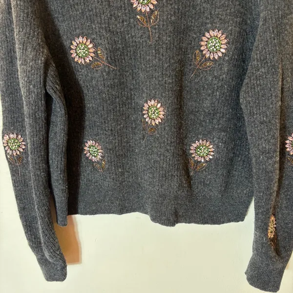 Boden‎ Elizabeth Wool Alpaca Blend Beaded Rhinestone Floral Sweater Size 12 - Image 4