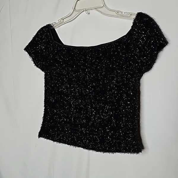 Alexia Admor New York metallic shimmer shaggy fuzzy soft evening top sz Medium - Image 6