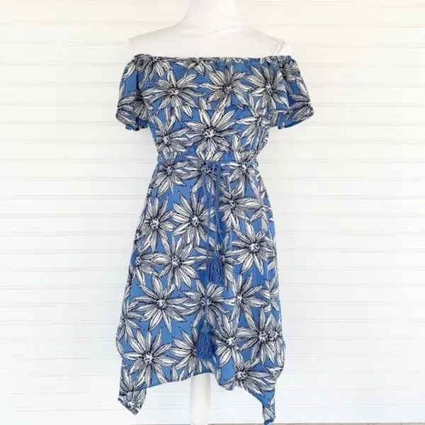 Charlotte Russe Dress XS Blue Floral Off Shoulder‎ Handkerchief Hem Tassel Belt - Image 2