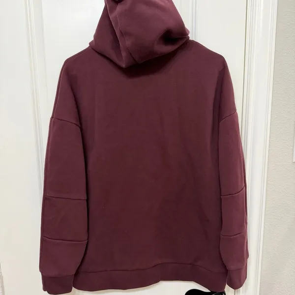 Zara Burgundy Sweatshirt - Image 3