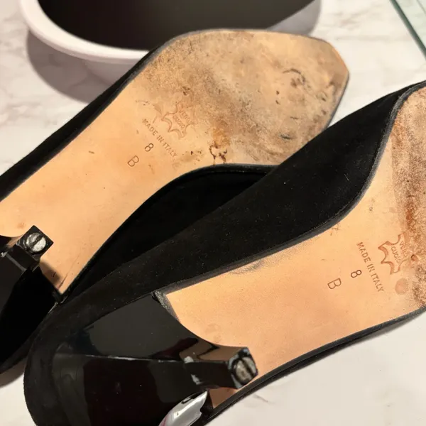 Isaac Mizrahi Black Suede Bow Kitten Heel Shoe Size 8 - Image 4