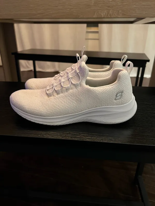 Skechers White Sport Sneakers - Image 3