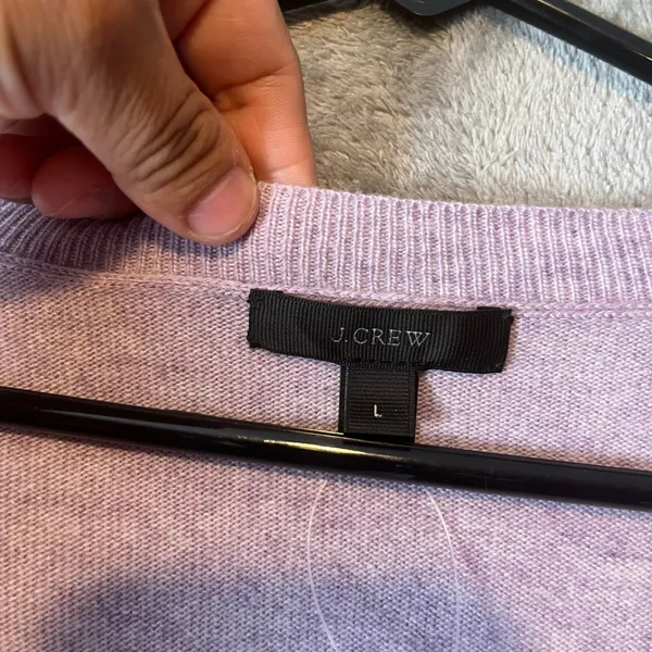 J.Crew Lavender Purple V-Neck Sweater With Shirt Cuffs Wool Blend Size Large New - Image 5