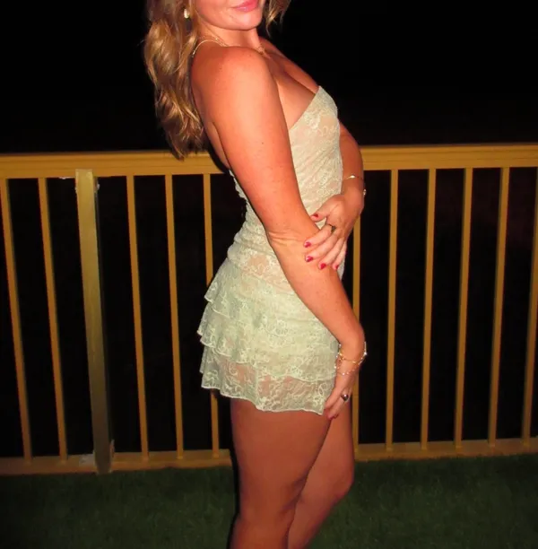 Edikted Mini Dress Lace Strapless Green - Image 2