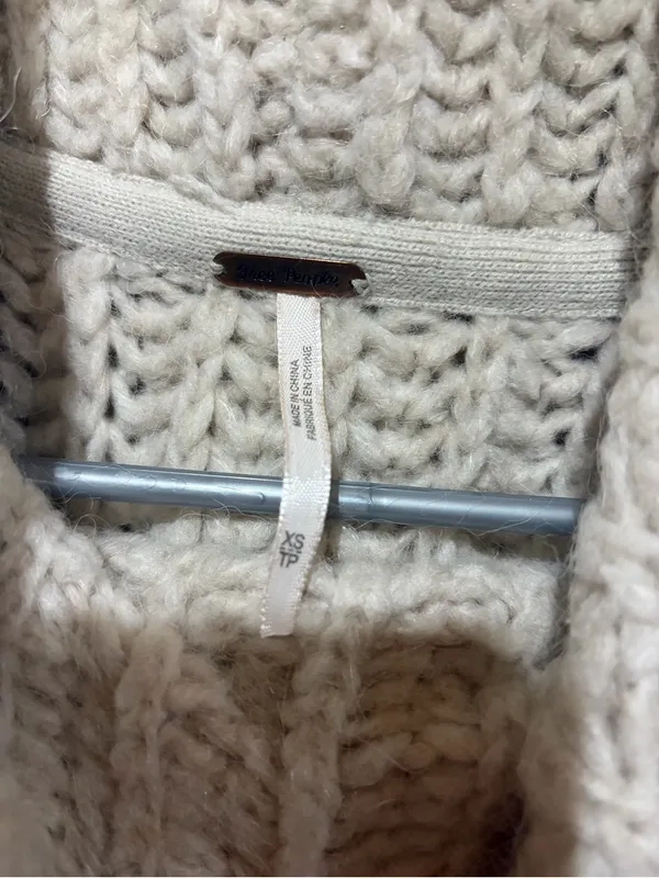 Free people sweater - Image 3
