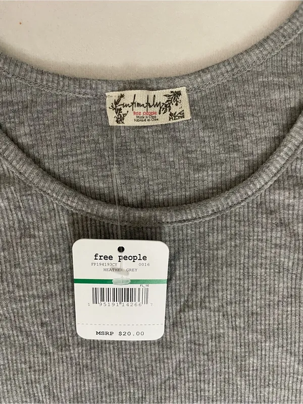 Free People intimately Heather Grey Ribbed Racerback Cropped Tank Top Size L - Image 3