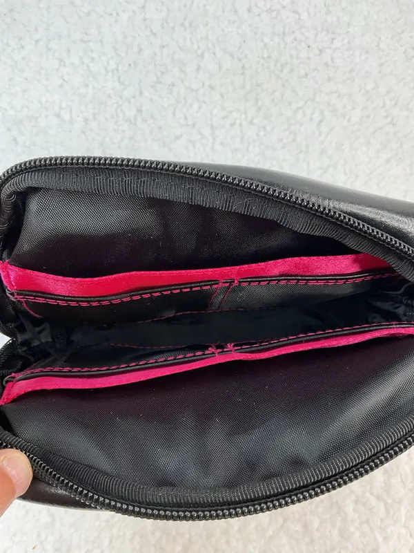 Mary Kay Cosmetics Bag Black - Image 5