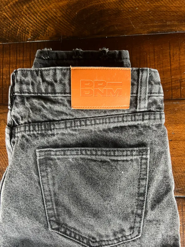 Black Straight-Leg Jeans - Image 3