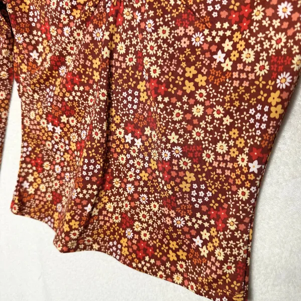 Planet Gold Floral Long Sleeve Criss Cross Crop Top Burnt Henna Medium Bohemian - Image 4