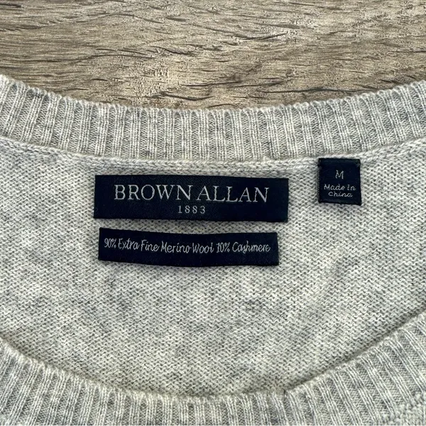 BROWN ALLAN wool and cashmere gray crew neck sweater size medium‎ - Image 3