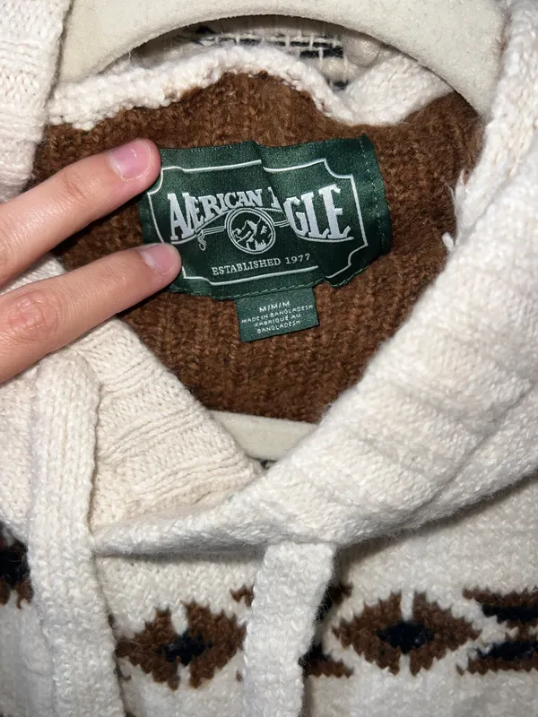 American Eagle Sweater Hoodie - Image 4
