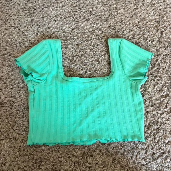 Offline by Aerie Green Ribbed Crop Top Size Women’s Small - Image 3