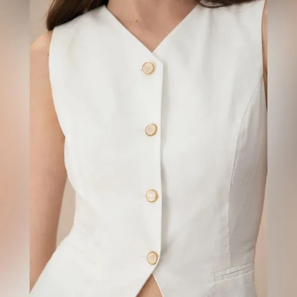 Rihoas White Single-breasted Cotton Vest - Image 2