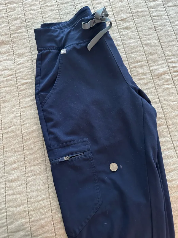 FIGS Jogger Scrub Pants - Image 3