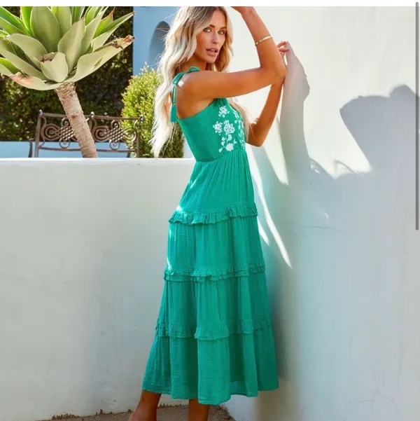 Vici NEW -PARISA EMBROIDERED TIERED MIDI DRESS - GRE - Image 6