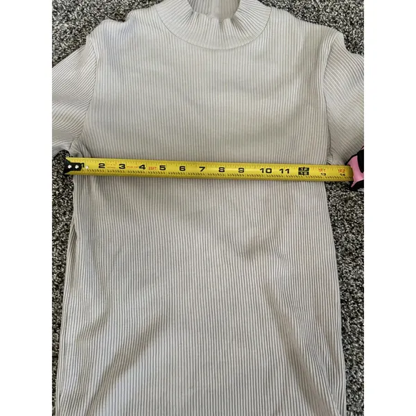 UNIQLO off-white ribbed long-sleeve knit turtleneck top M - Image 8