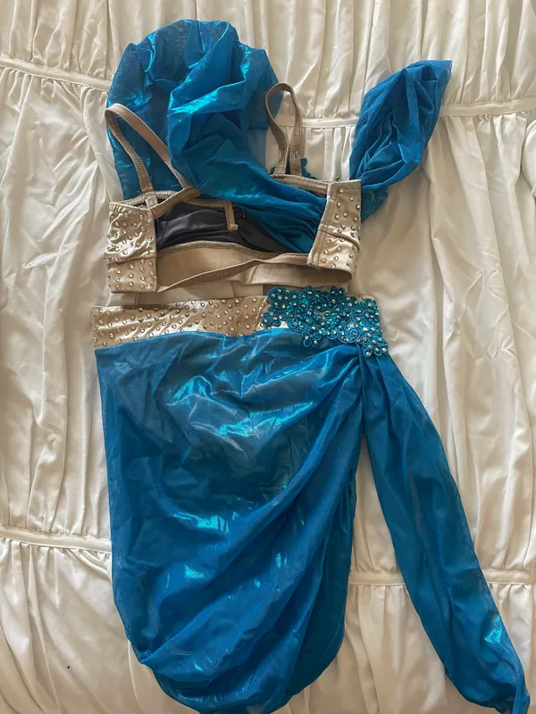 Custom Made Two Piece Dance Costume Blue Size 0 - Image 2