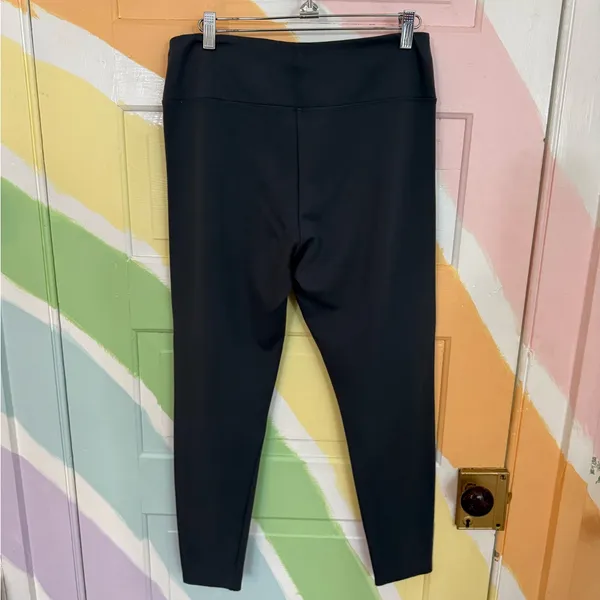 Lulu-B Charcoal Grey Athletic Casual Leggings Sz Medium 💚🍄 - Image 3