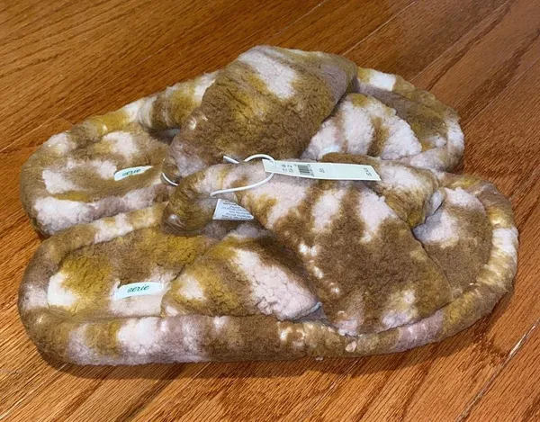 American Eagle Sherpa Slides - Image 2