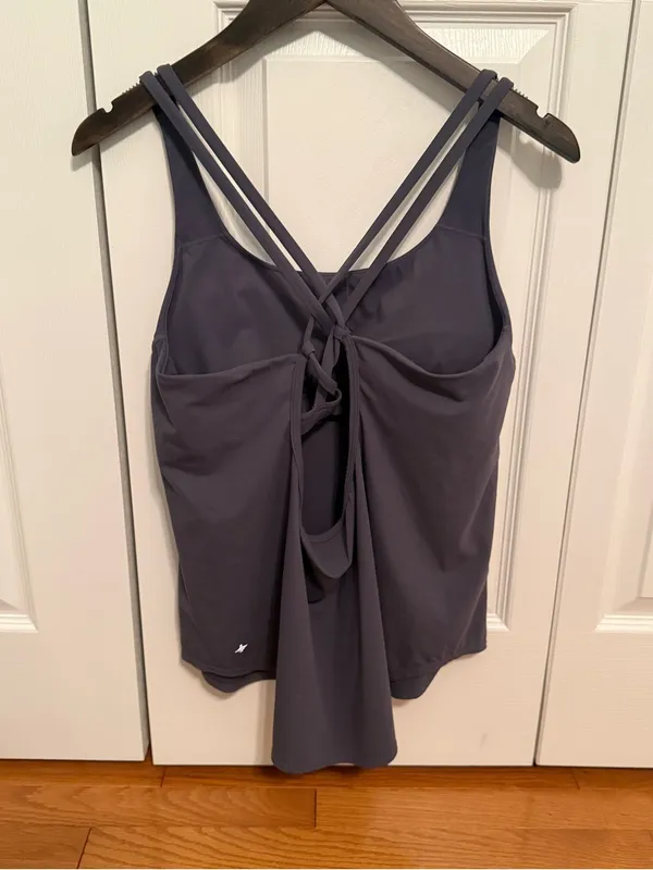 Halara UltraSculpt Round Neck Crisscross Back Running Tank Tops DD-F Cups - Image 4