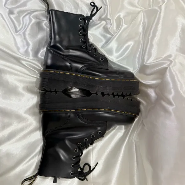 Dr. Martens Jadon Hi Polished Smooth Boots Leather Black 6 Platform Grunge Edgy - Image 6