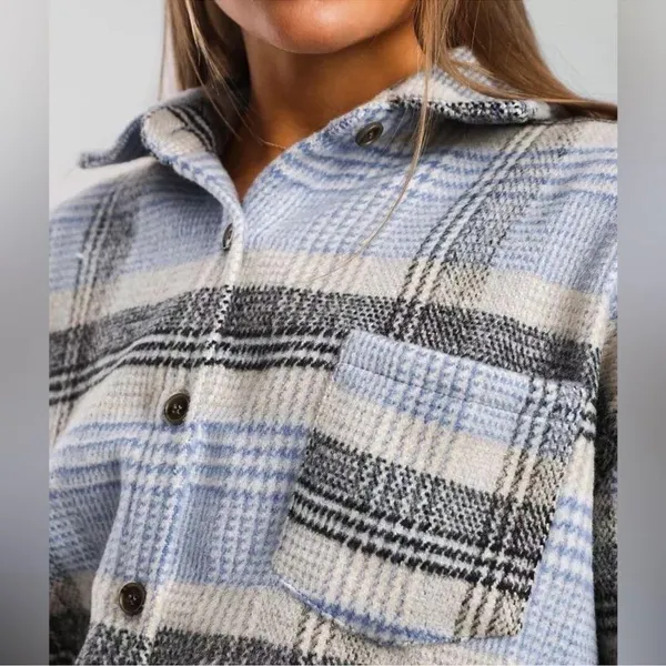 Buckle BKE Blue Plaid Button Front Oversized Shacket size L - Image 7