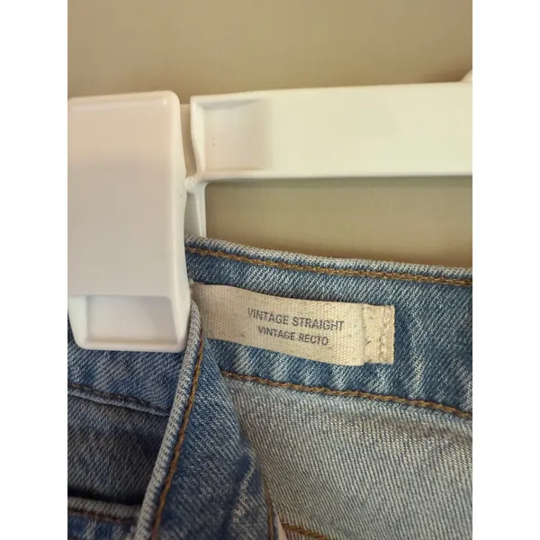 Universal Threads Vintage Straight High Rise Light‎ Wash Jeans Womens 10/30R Blue - Image 3