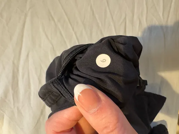 Lululemon shorts  - Image 4